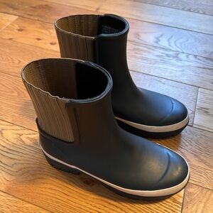 Tory Burch Lug Sole Rain / Snow Waterproof Boots